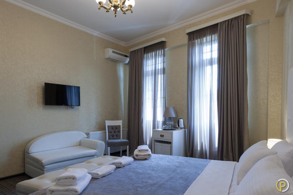 Hotel Piazza Tbiliszi Kültér fotó