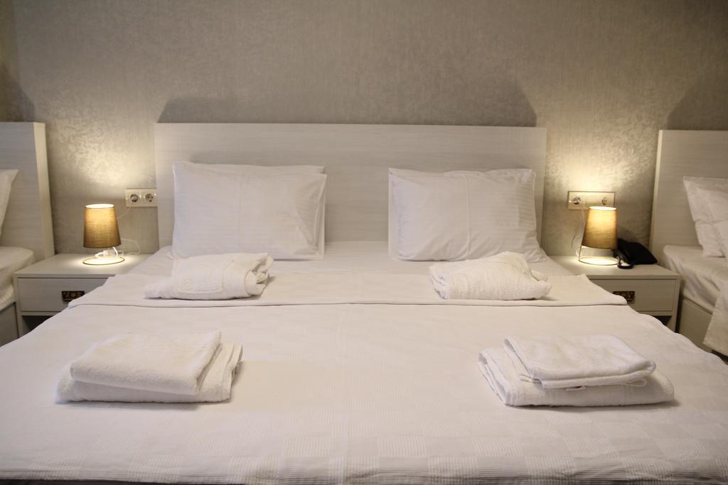 Hotel Piazza Tbiliszi Kültér fotó